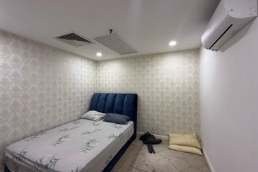 Crown Tower @ Empire City