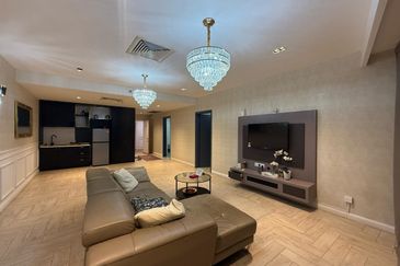 Crown Tower @ Empire City