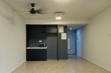 Crown Tower @ Empire City