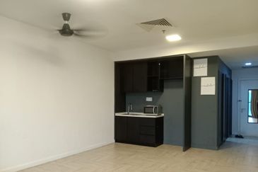 Crown Tower @ Empire City