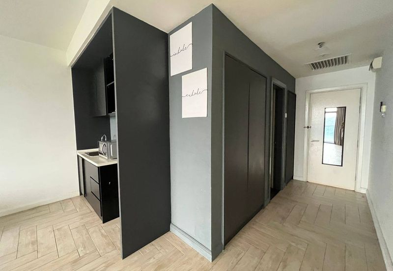 Crown Tower @ Empire City