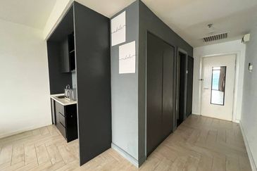 Crown Tower @ Empire City