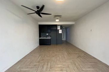 Crown Tower @ Empire City