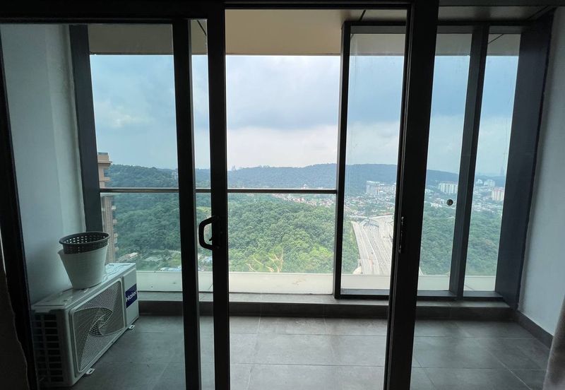 Crown Tower @ Empire City