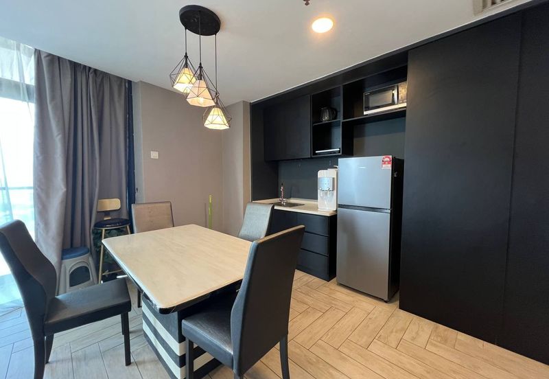 Crown Tower @ Empire City