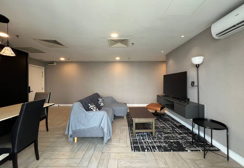 Crown Tower @ Empire City