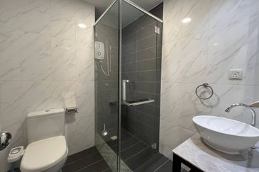 Crown Tower @ Empire City