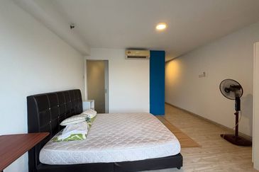 Halo Sunday @ Empire City