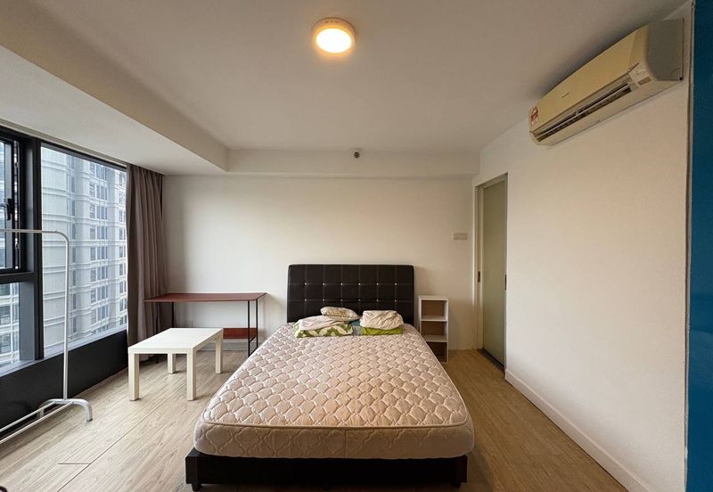 Halo Sunday @ Empire City