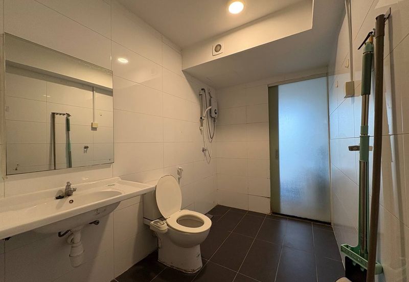 Halo Sunday @ Empire City