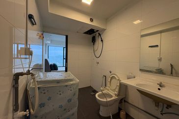 Halo Sunday @ Empire City