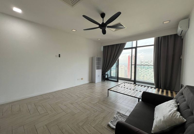 Crown Tower @ Empire City