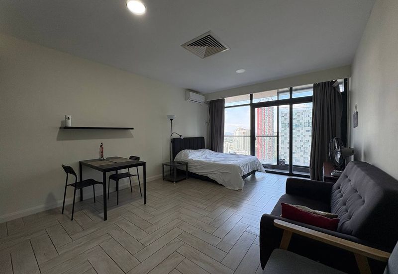 Crown Tower @ Empire City