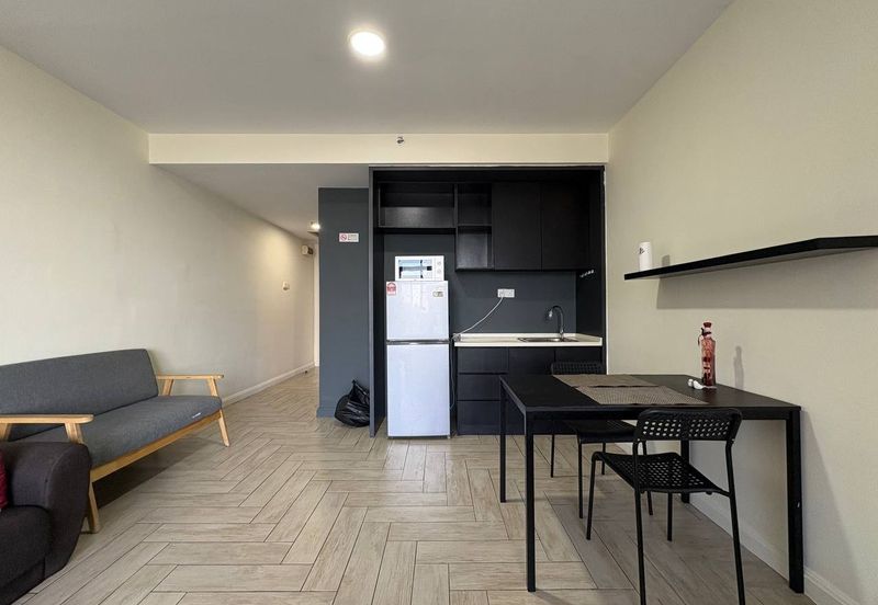 Crown Tower @ Empire City