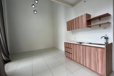 Tower M, Empire City