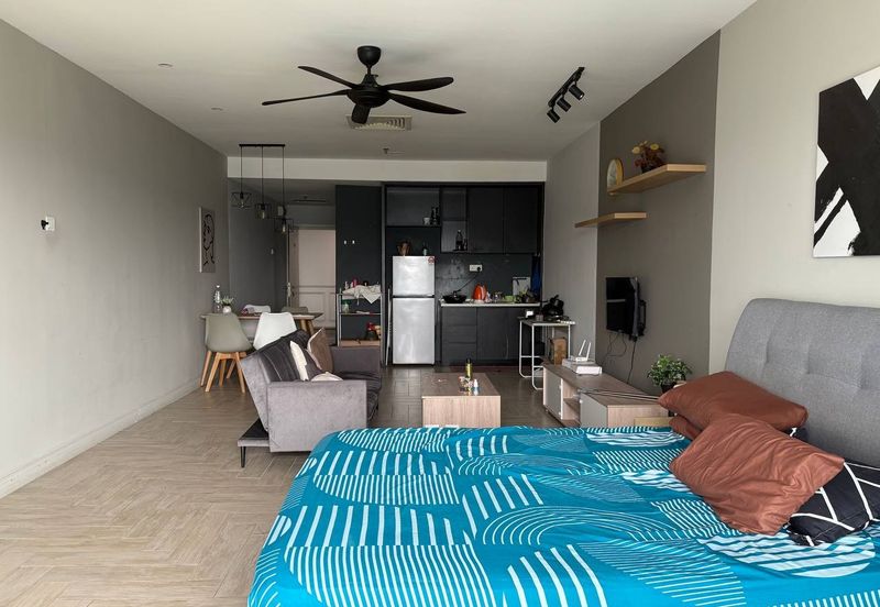 Crown Tower @ Empire City