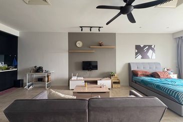 Crown Tower @ Empire City