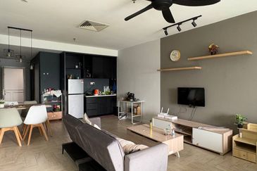 Crown Tower @ Empire City