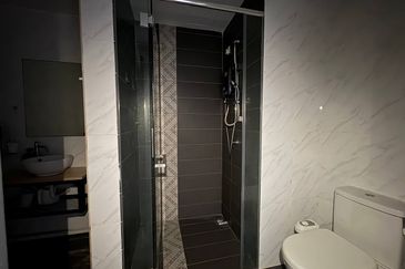 Crown Tower @ Empire City