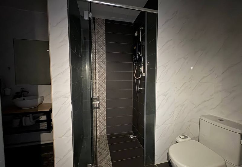 Crown Tower @ Empire City