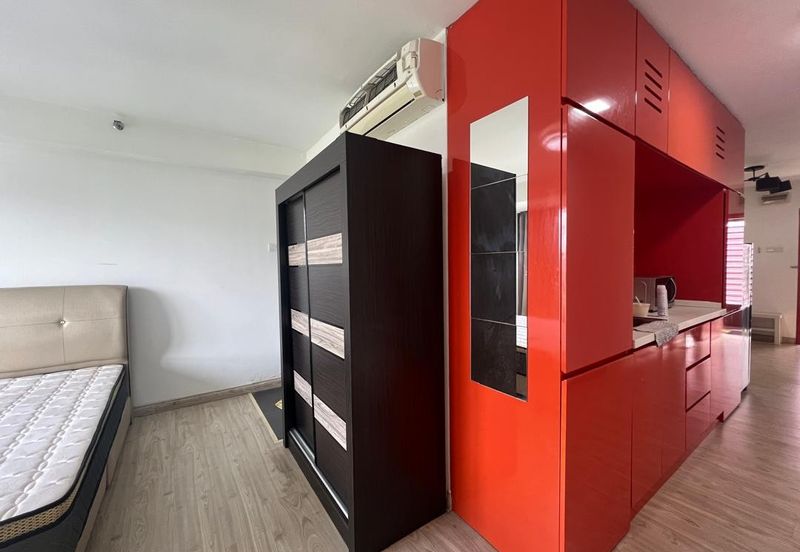 Halo Sunday @ Empire City