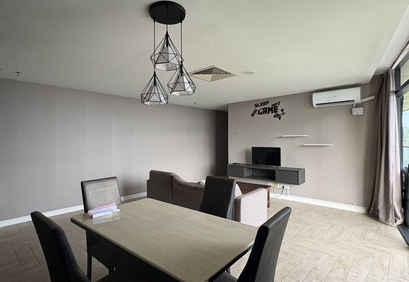 Crown Tower @ Empire City