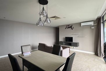 Crown Tower @ Empire City