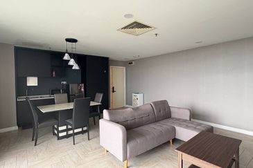 Crown Tower @ Empire City