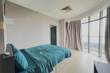 Crown Tower @ Empire City