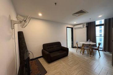 Crown Tower @ Empire City