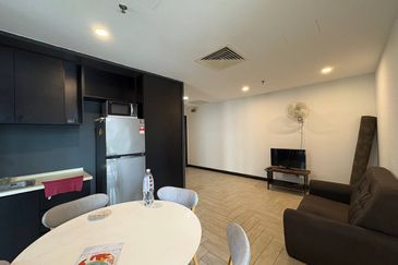 Crown Tower @ Empire City