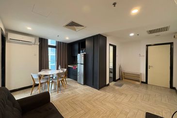 Crown Tower @ Empire City