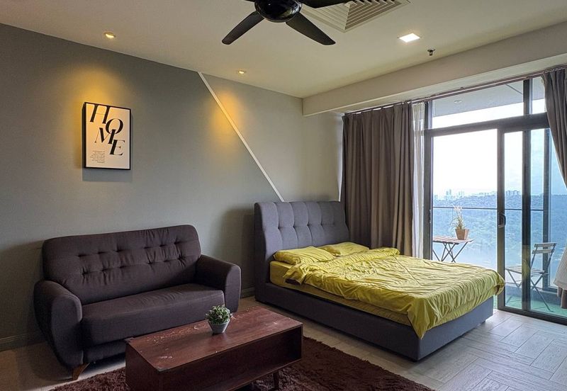 Crown Tower @ Empire City