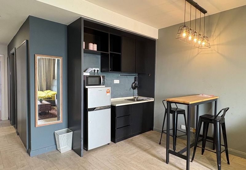 Crown Tower @ Empire City