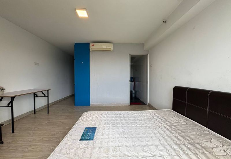 Halo Sunday @ Empire City