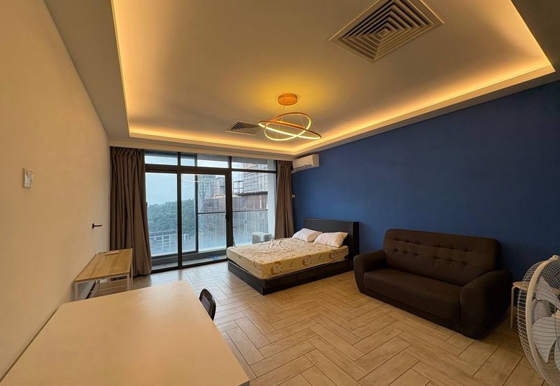 Crown Tower @ Empire City