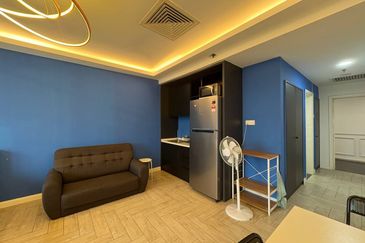 Crown Tower @ Empire City