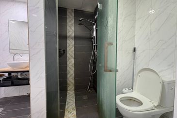 Crown Tower @ Empire City