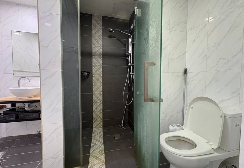 Crown Tower @ Empire City