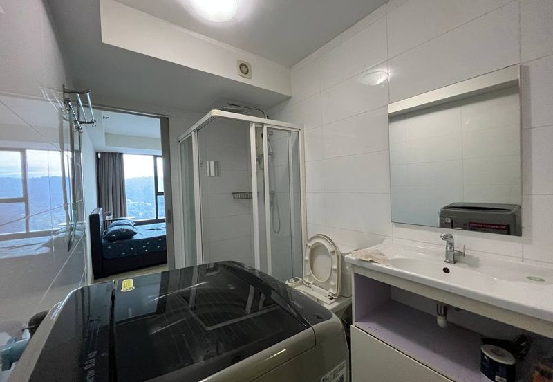 Halo Sunday @ Empire City