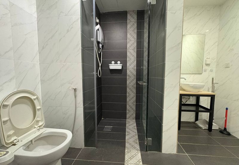 Crown Tower @ Empire City