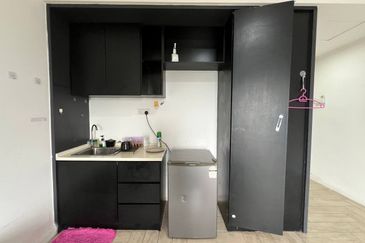 Crown Tower @ Empire City