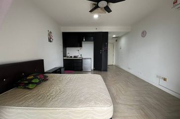 Crown Tower @ Empire City