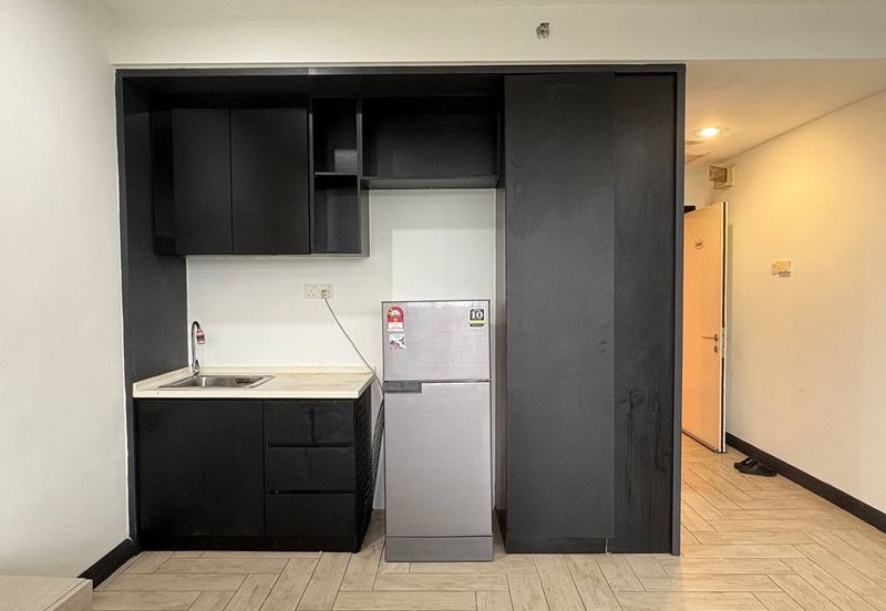 Crown Tower @ Empire City