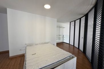 Tower M, Empire City