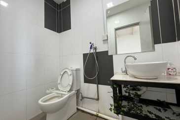 Tower M, Empire City