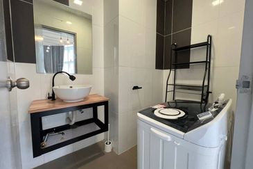 Tower M, Empire City