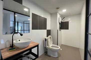 Tower M, Empire City