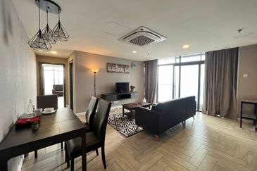 Crown Tower @ Empire City