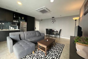 Crown Tower @ Empire City